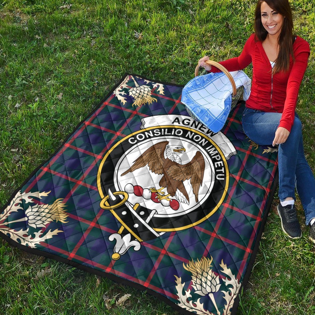 Agnew Modern Tartan Crest Premium Quilt - Gold Thistle Style