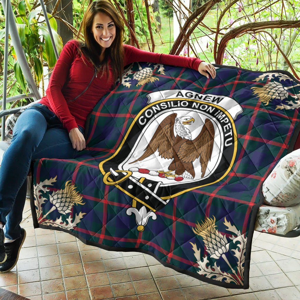 Agnew Modern Tartan Crest Premium Quilt - Gold Thistle Style