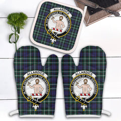 Allardice Tartan Crest Oven Mitt And Pot Holder (2 Oven Mitts + 1 Pot Holder)