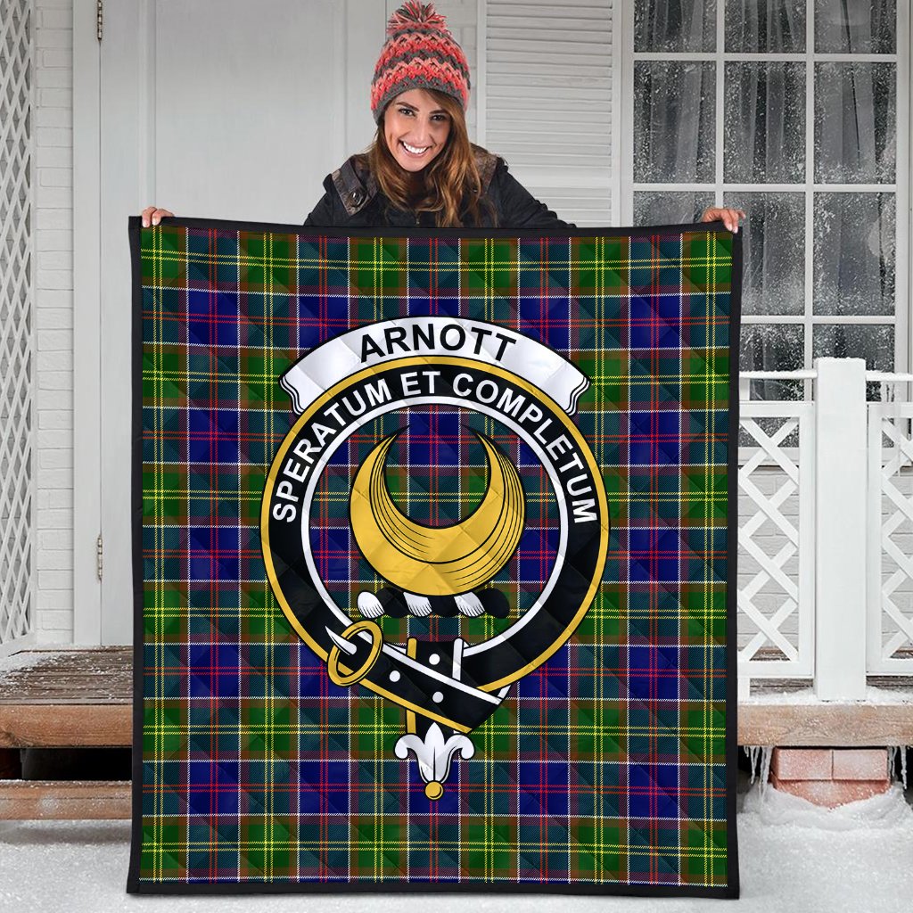 Arnott Tartan Crest Quilt