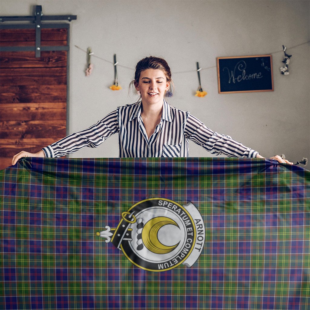 Arnott Tartan Crest Tablecloth