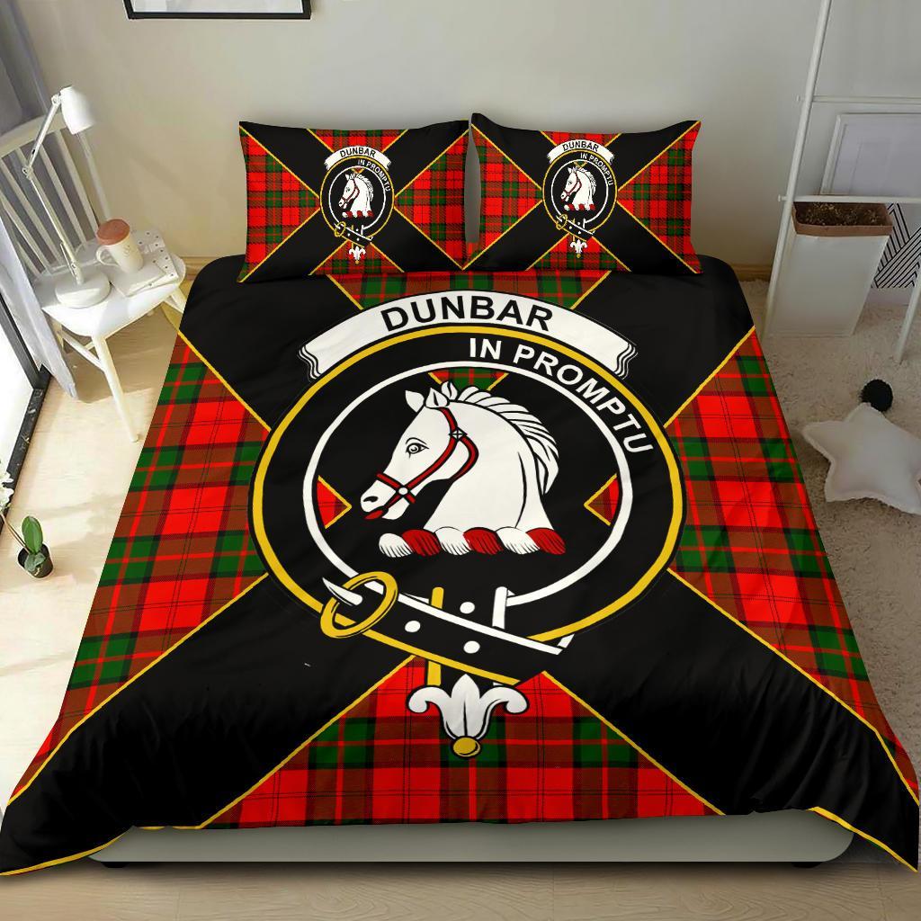 Dunbar Tartan Crest Bedding Set - Luxury Style