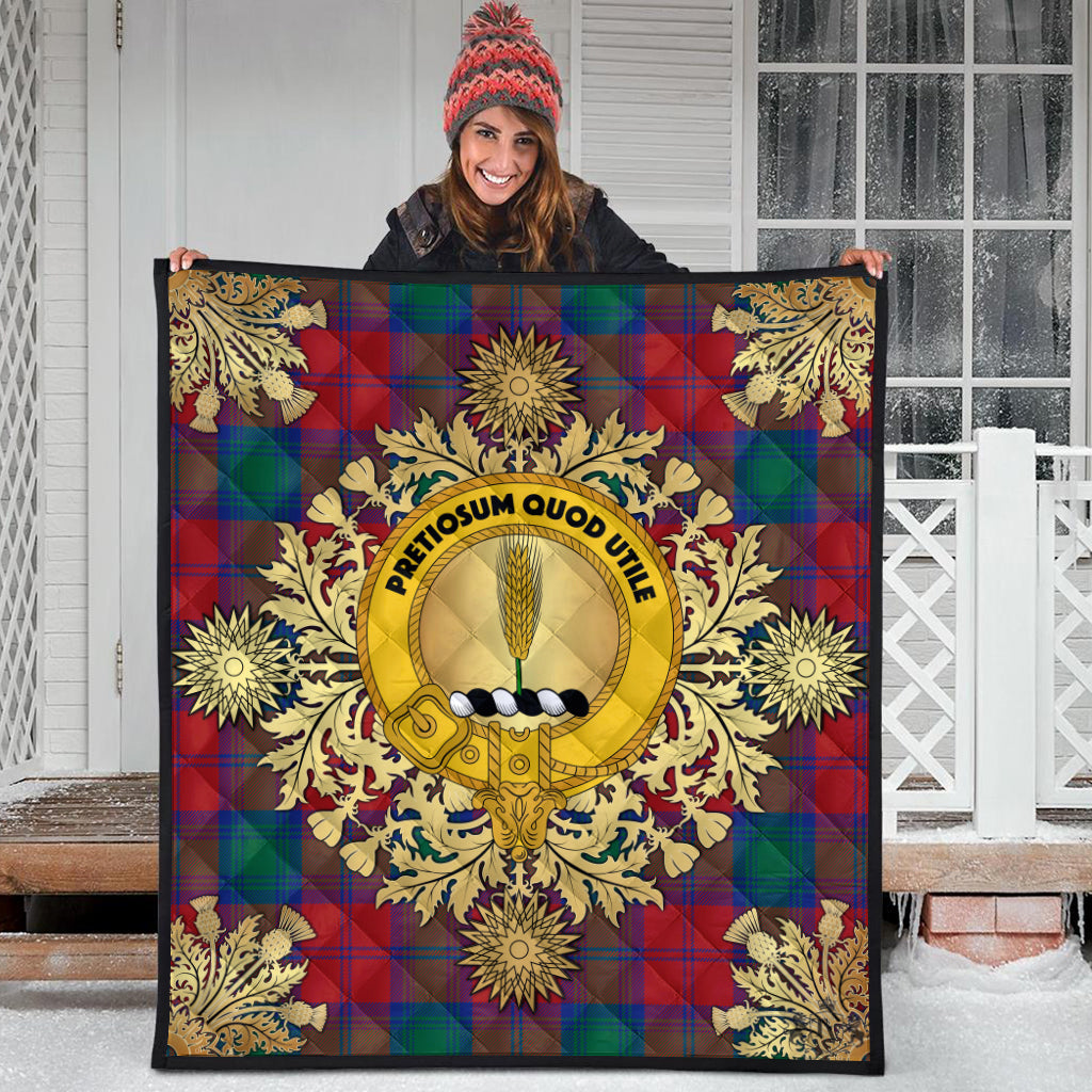 Auchinleck Tartan Crest Premium Quilt - Gold Thistle Style