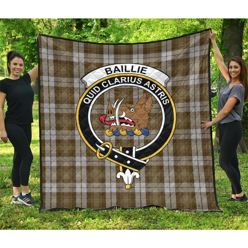 Baillie Dress Tartan Crest Quilt