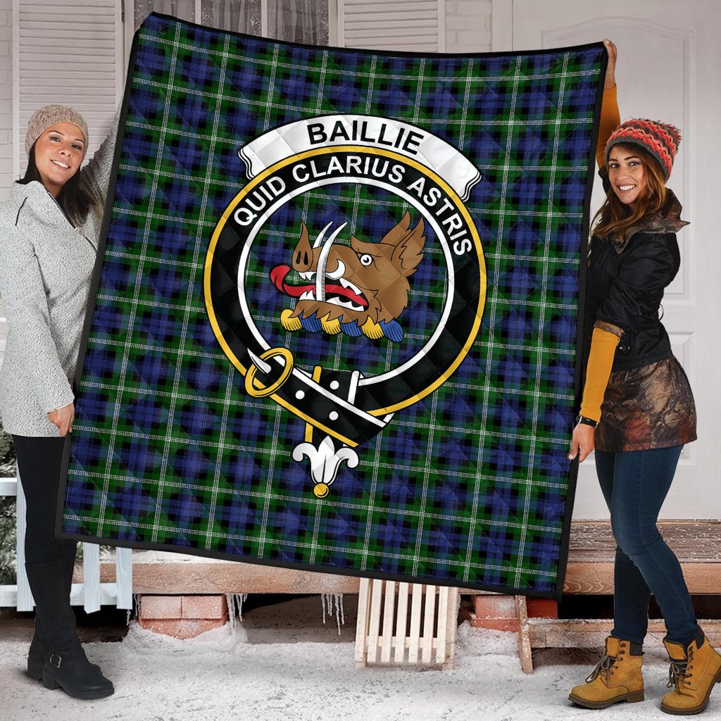 Baillie Modern Tartan Crest Quilt