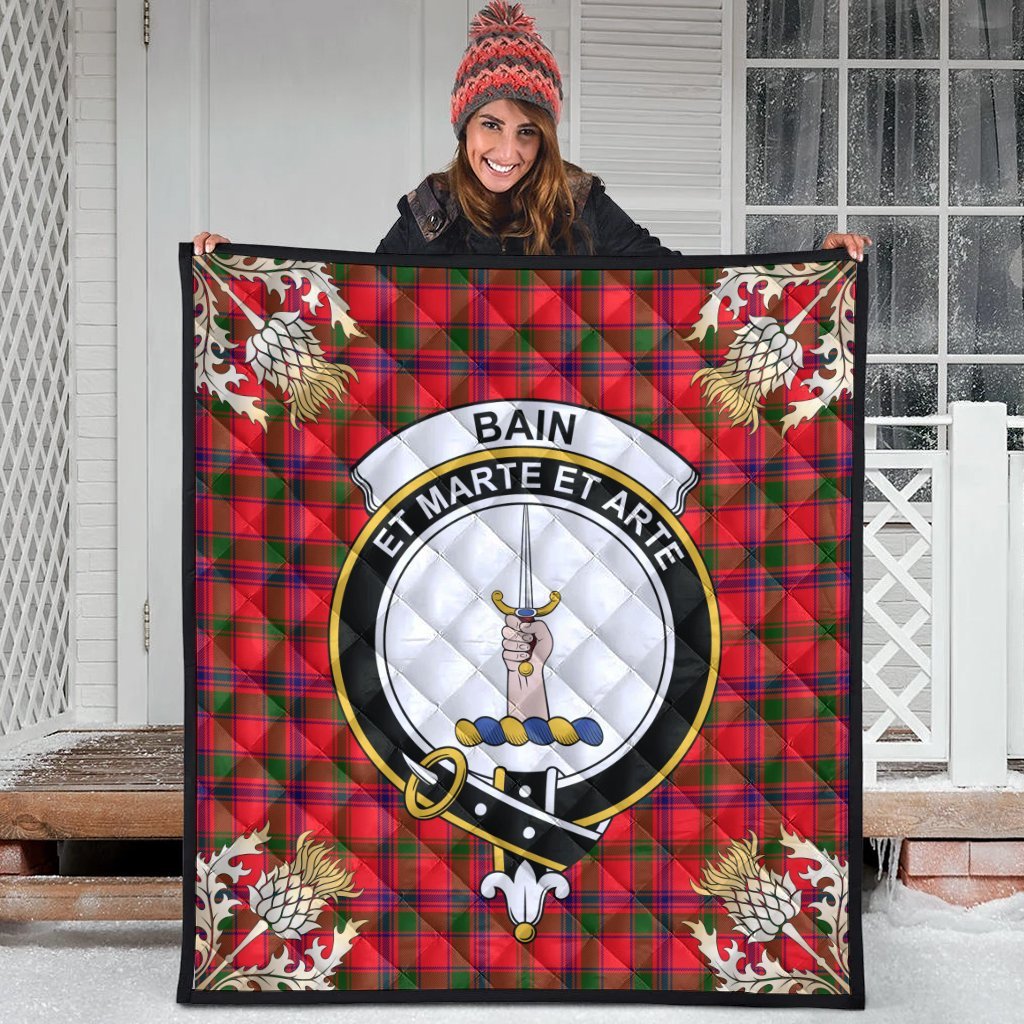 Bain Tartan Crest Premium Quilt - Gold Thistle Style