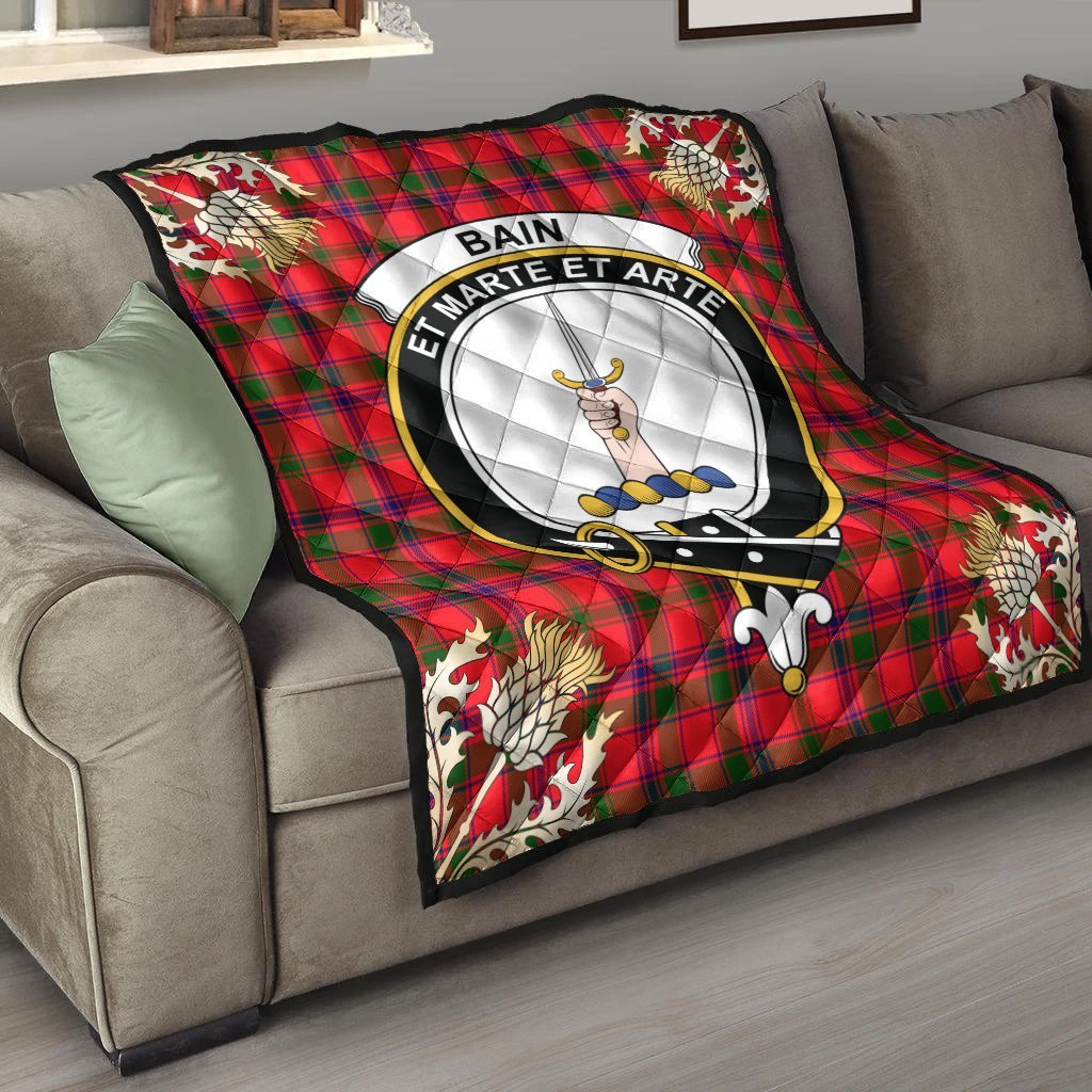 Bain Tartan Crest Premium Quilt - Gold Thistle Style