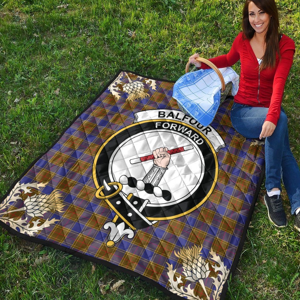 Balfour Modern Tartan Crest Premium Quilt - Gold Thistle Style