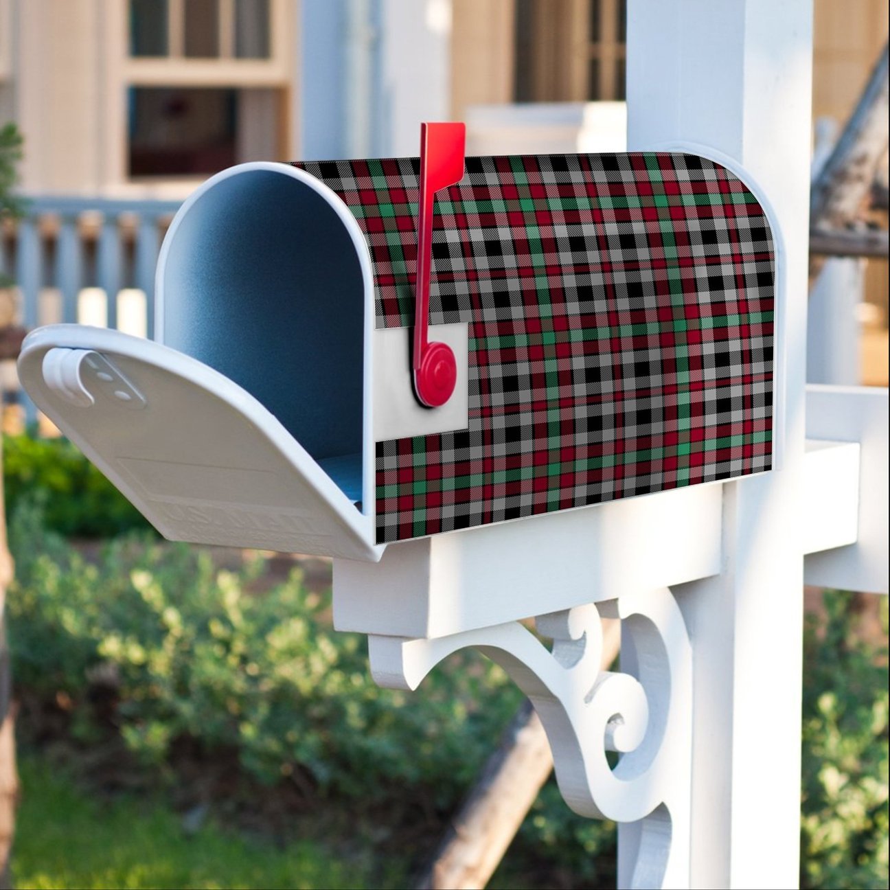 Borthwick Ancient Tartan Crest Mailbox