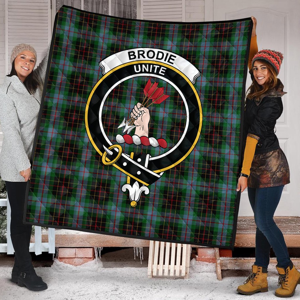 Brodie Hunting Tartan Crest Quilt