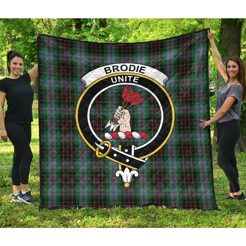 Brodie Hunting Tartan Crest Quilt