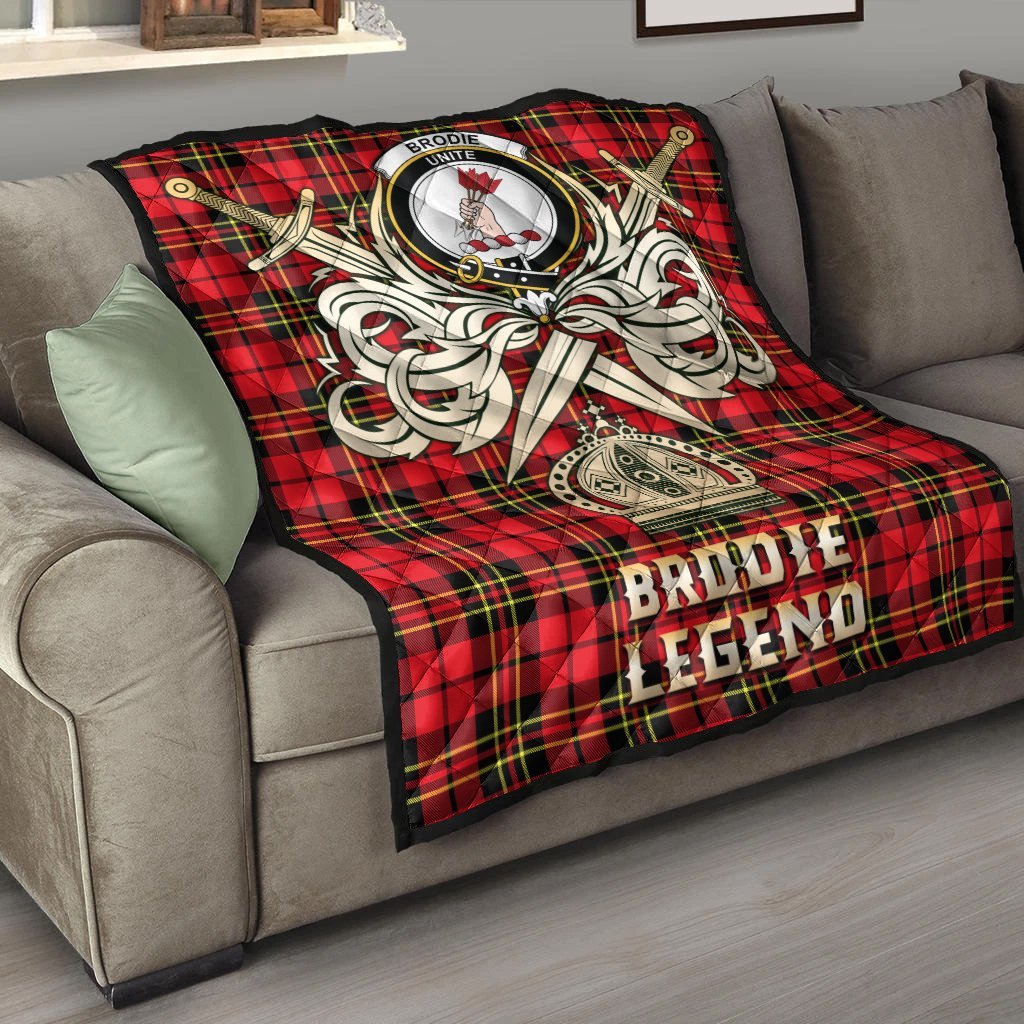 Brodie Modern Tartan Crest Legend Gold Royal Premium Quilt