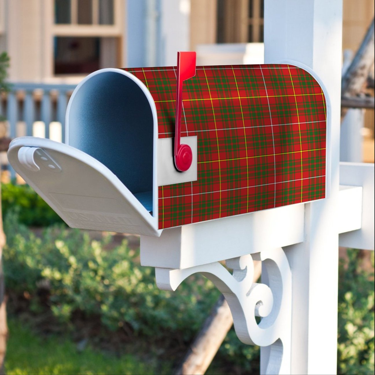 Bruce Modern Tartan Crest Mailbox