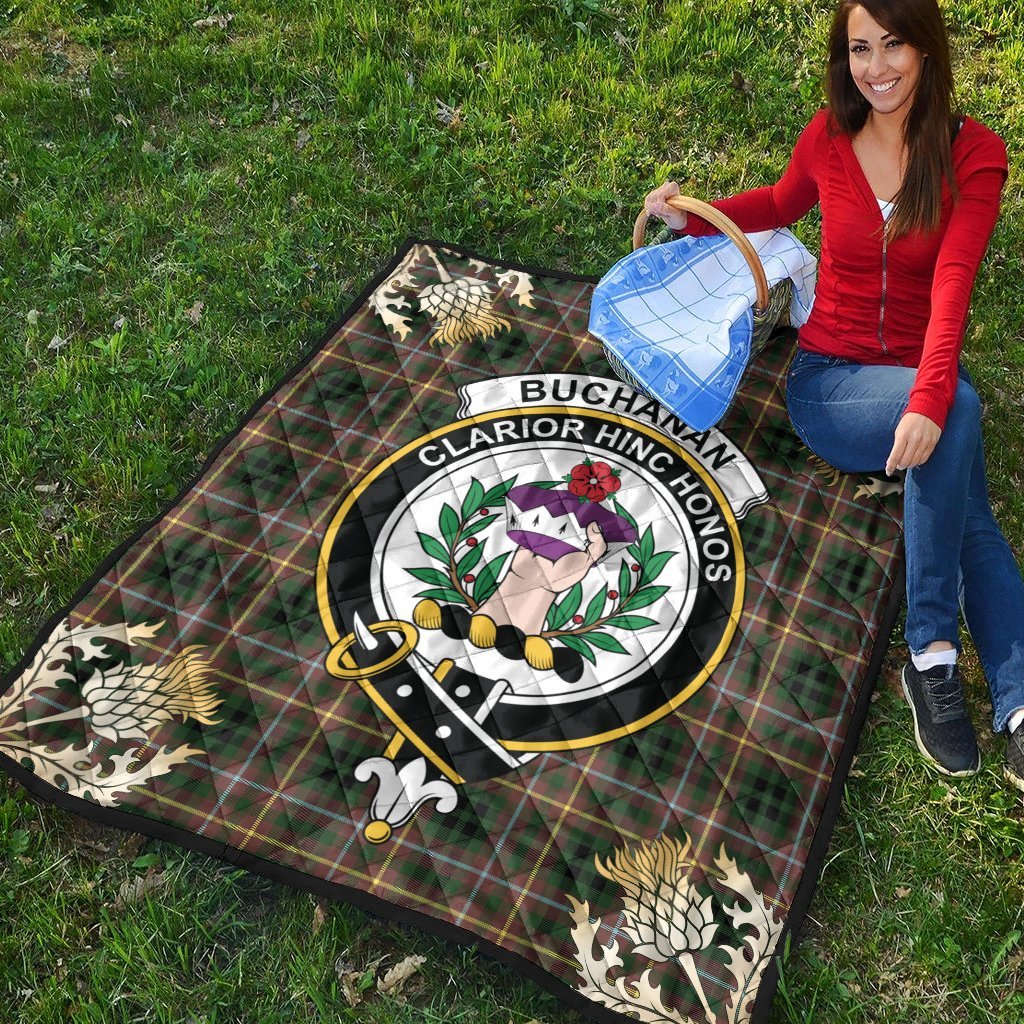 Buchanan Hunting Tartan Crest Premium Quilt - Gold Thistle Style