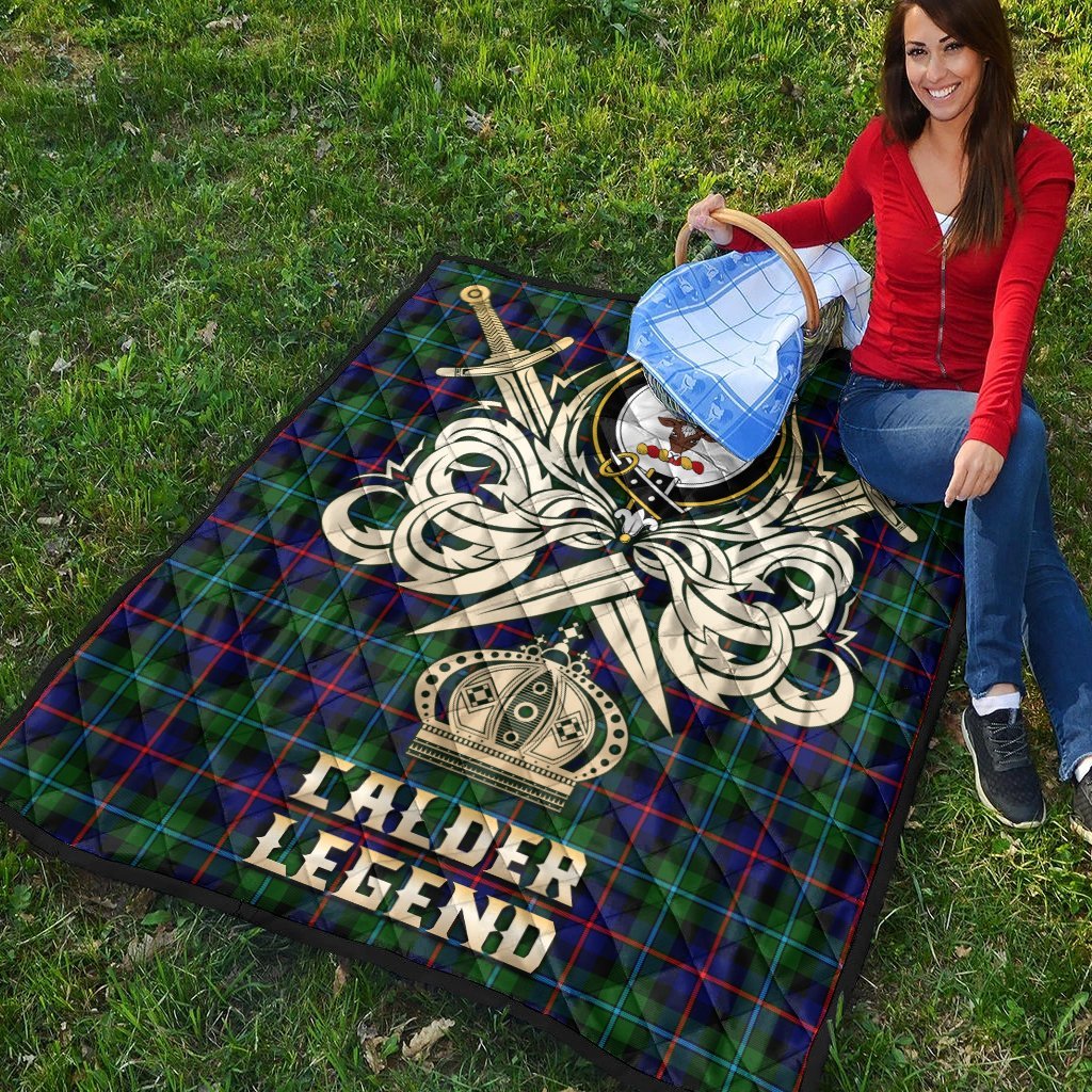 Calder Modern Tartan Crest Legend Gold Royal Premium Quilt