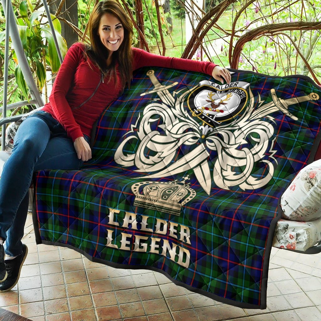 Calder Modern Tartan Crest Legend Gold Royal Premium Quilt