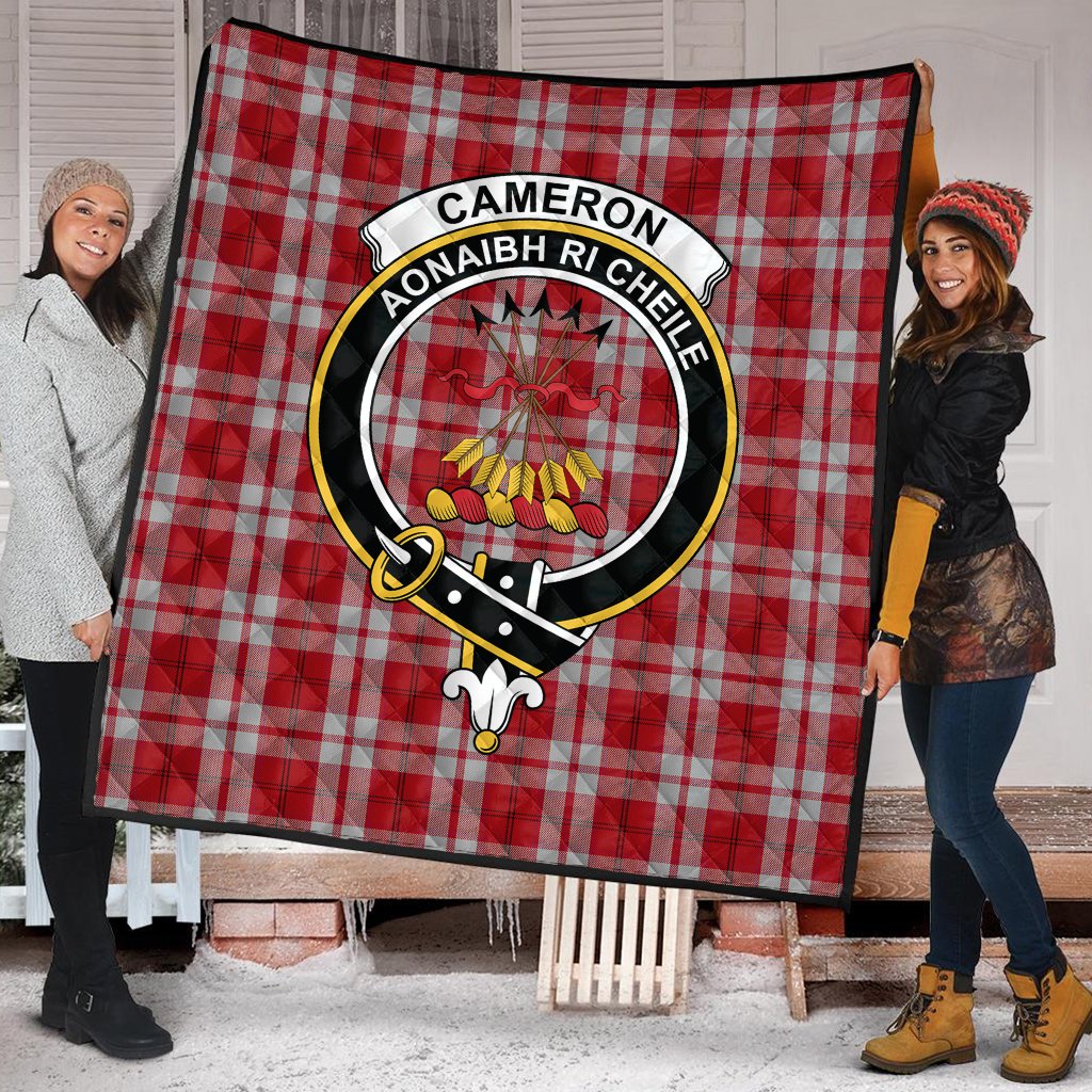 Cameron Hose Tartan Crest Quilt