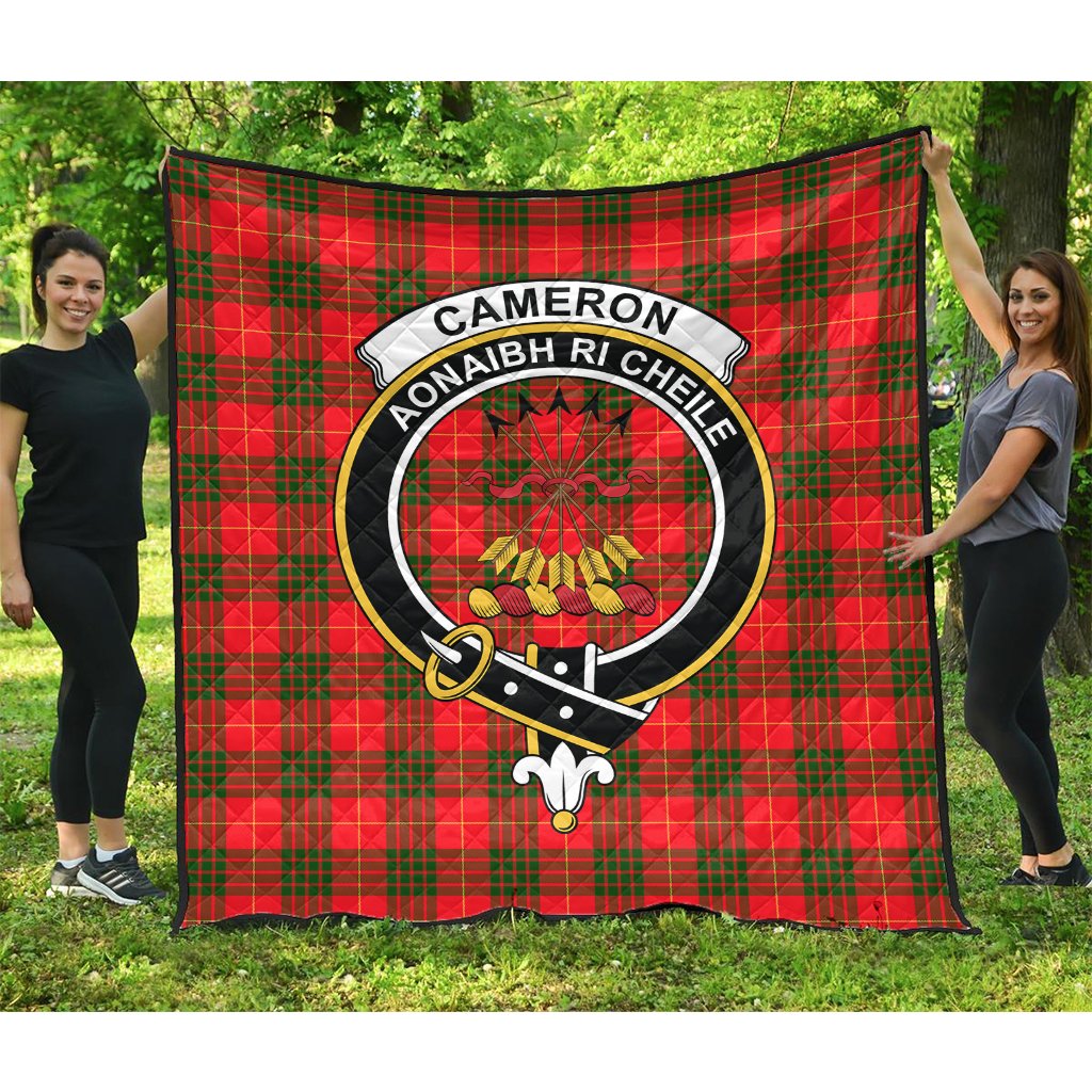 Cameron Modern Tartan Crest Quilt