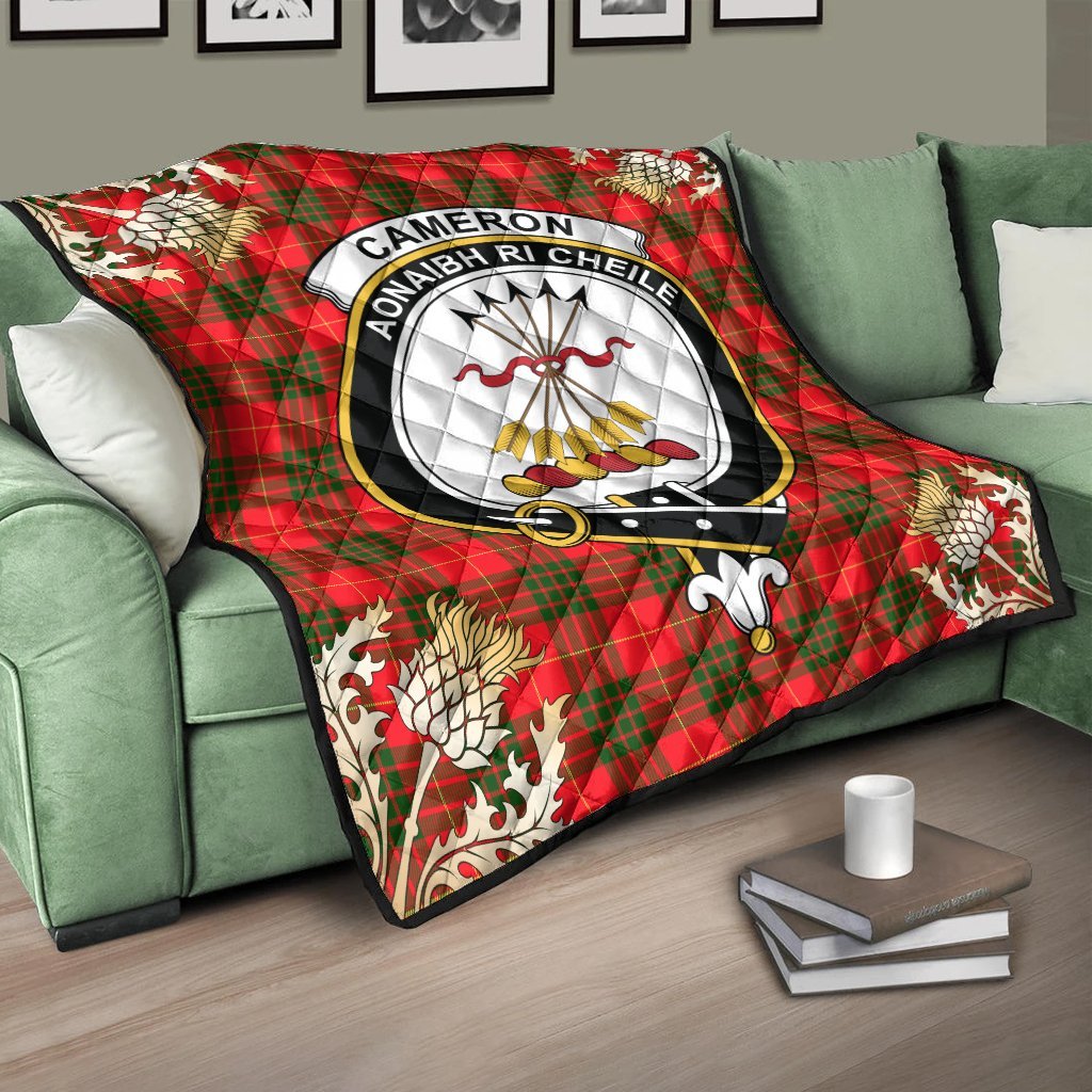 Cameron Modern Tartan Crest Premium Quilt - Gold Thistle Style