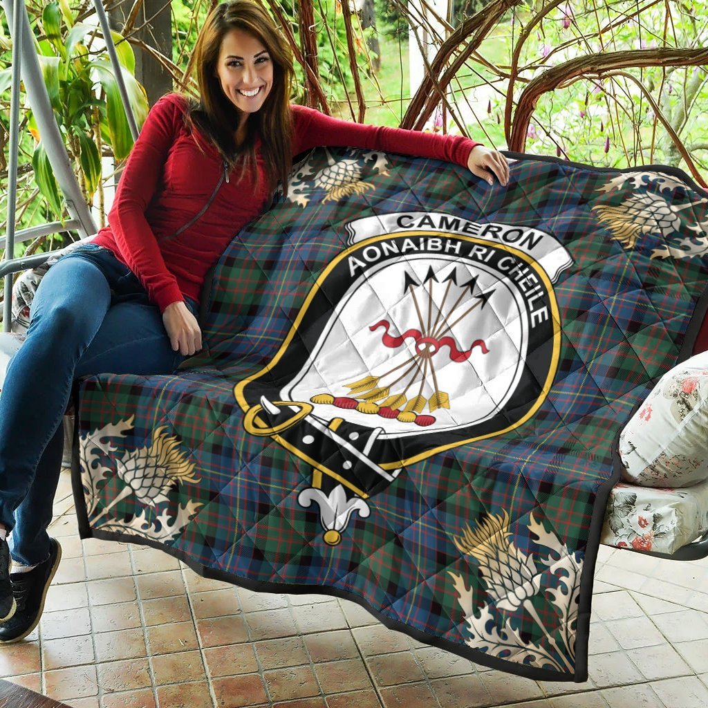 Cameron of Erracht Ancient Tartan Crest Premium Quilt - Gold Thistle Style