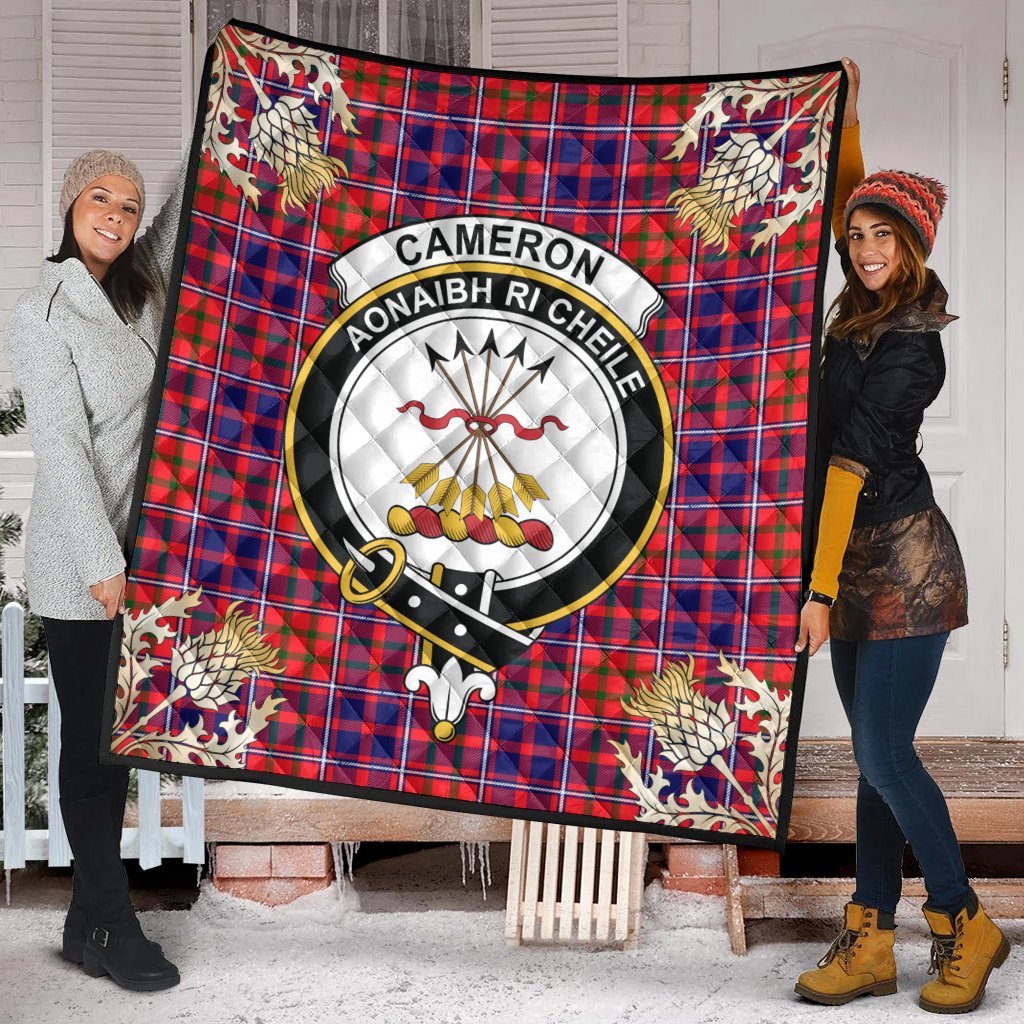 Cameron of Lochiel Modern Tartan Crest Premium Quilt - Gold Thistle Style