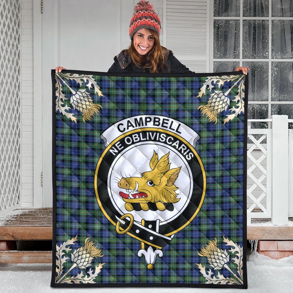Campbell Argyll Ancient Tartan Crest Premium Quilt - Gold Thistle Style