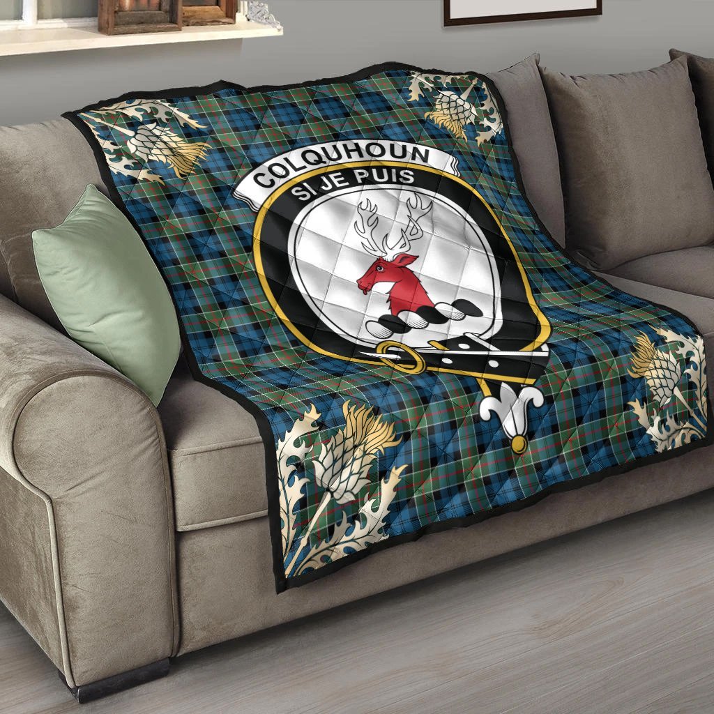 Colquhoun Ancient Tartan Crest Premium Quilt - Gold Thistle Style