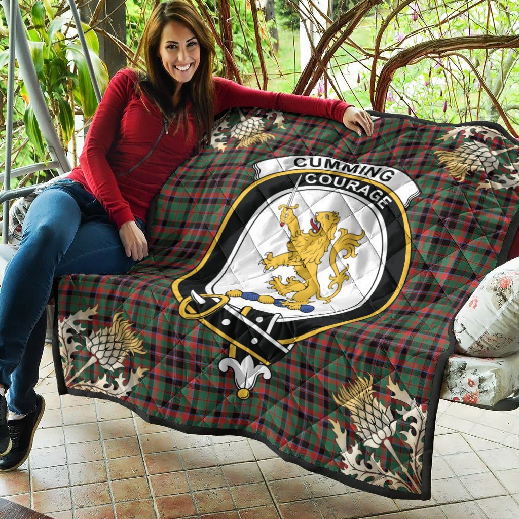 Cumming Hunting Ancient Tartan Crest Premium Quilt - Gold Thistle Style