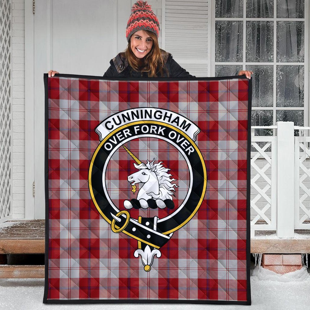 Cunningham Dress Tartan Crest Quilt