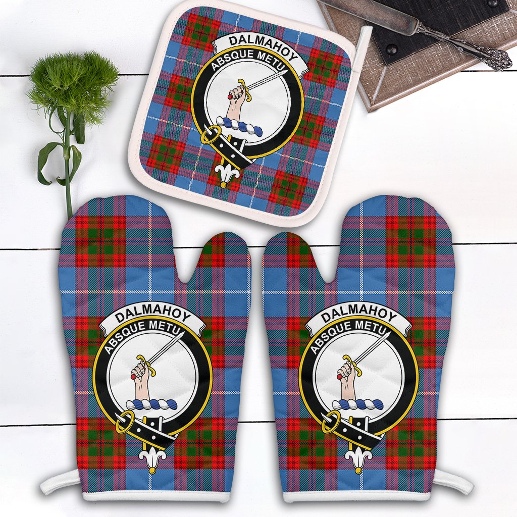 Dalmahoy Tartan Crest Oven Mitt And Pot Holder (2 Oven Mitts + 1 Pot Holder)