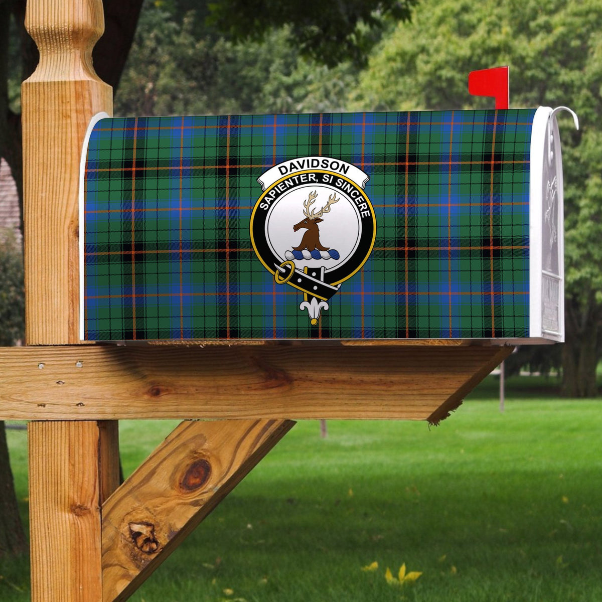 Davidson Ancient Tartan Crest Mailbox