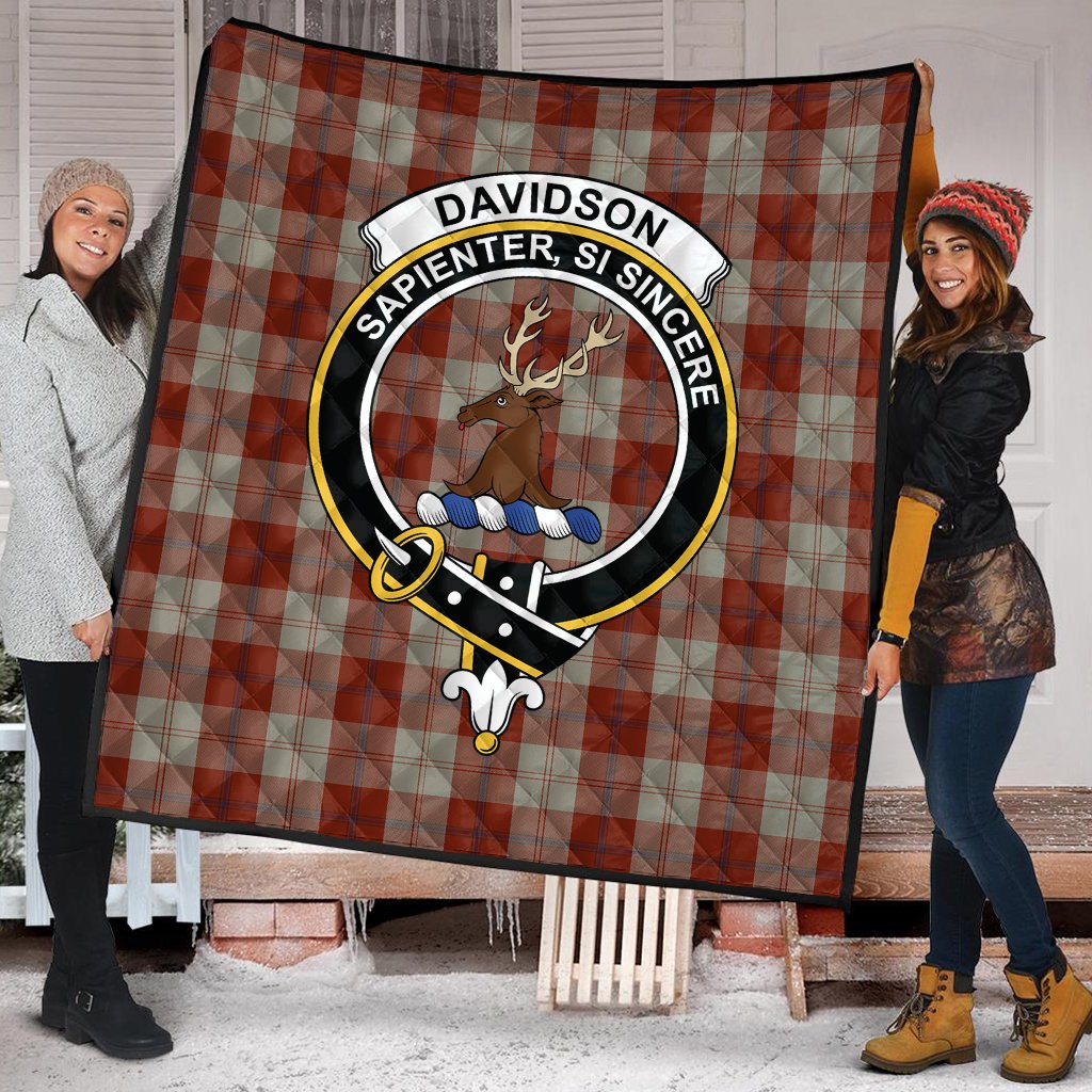 Davidson Dress Dancers Tartan Crest Quilt