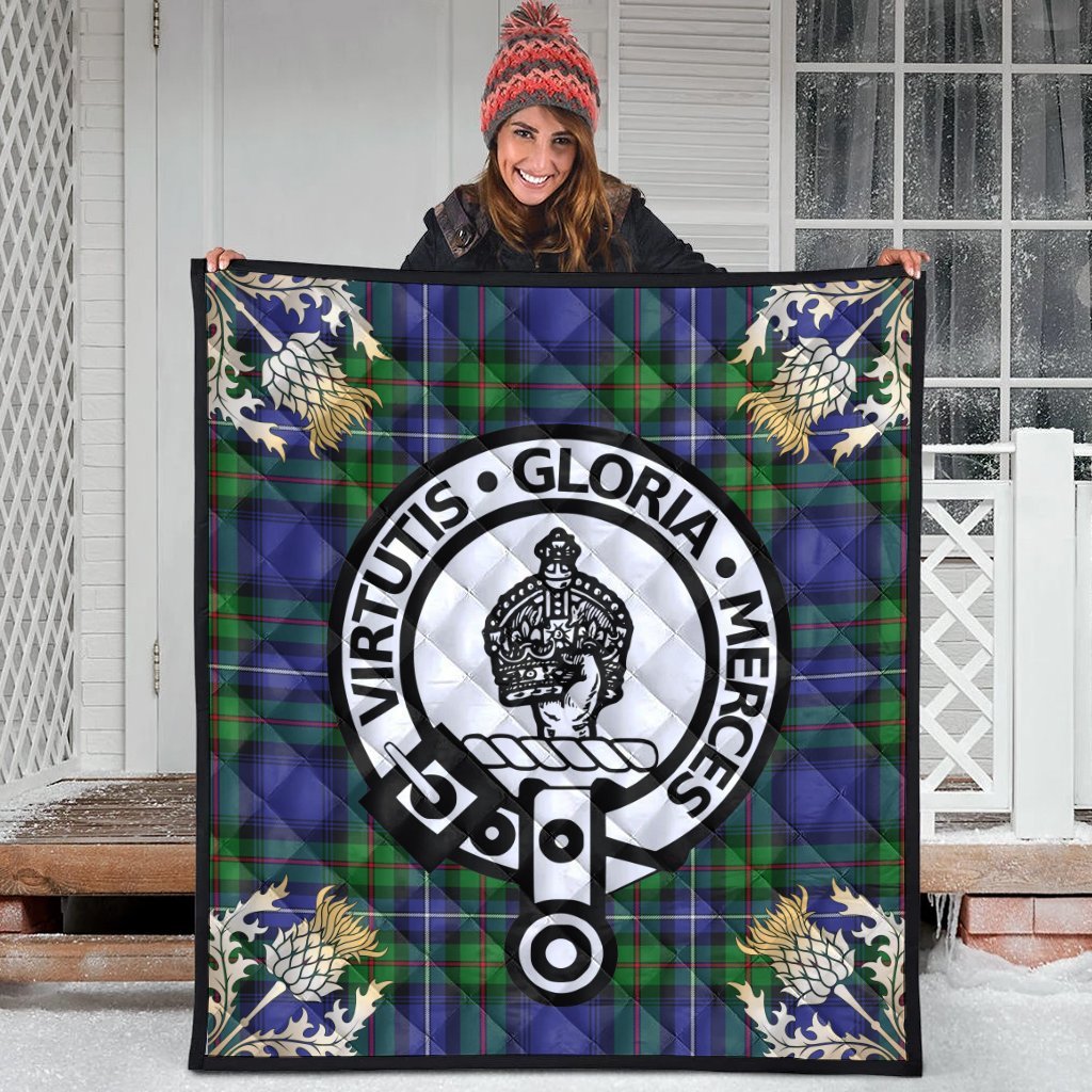 Donnachaidh Tartan Crest Premium Quilt - Gold Thistle Style