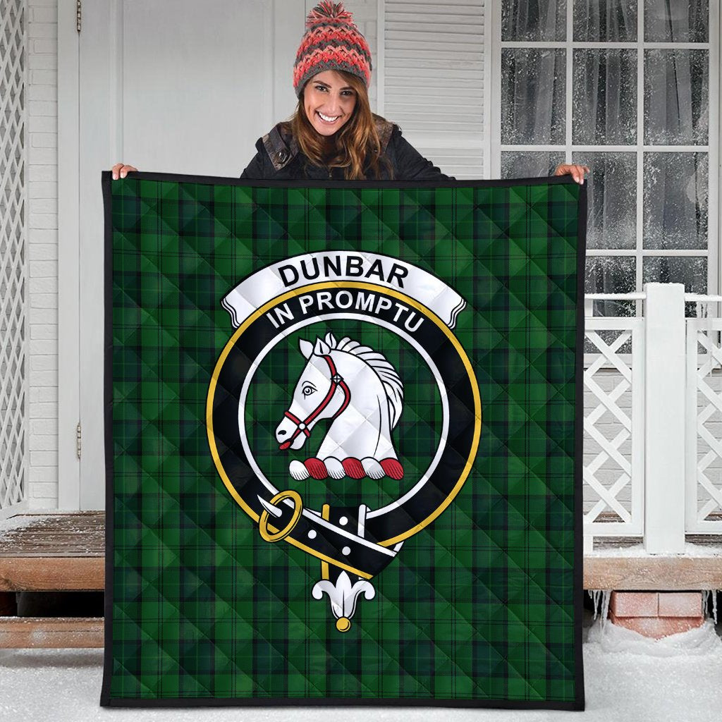 Dunbar Hunting Tartan Crest Quilt
