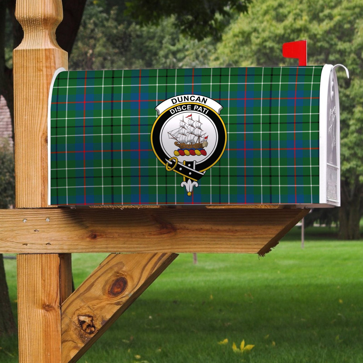 Duncan Ancient Tartan Crest Mailbox