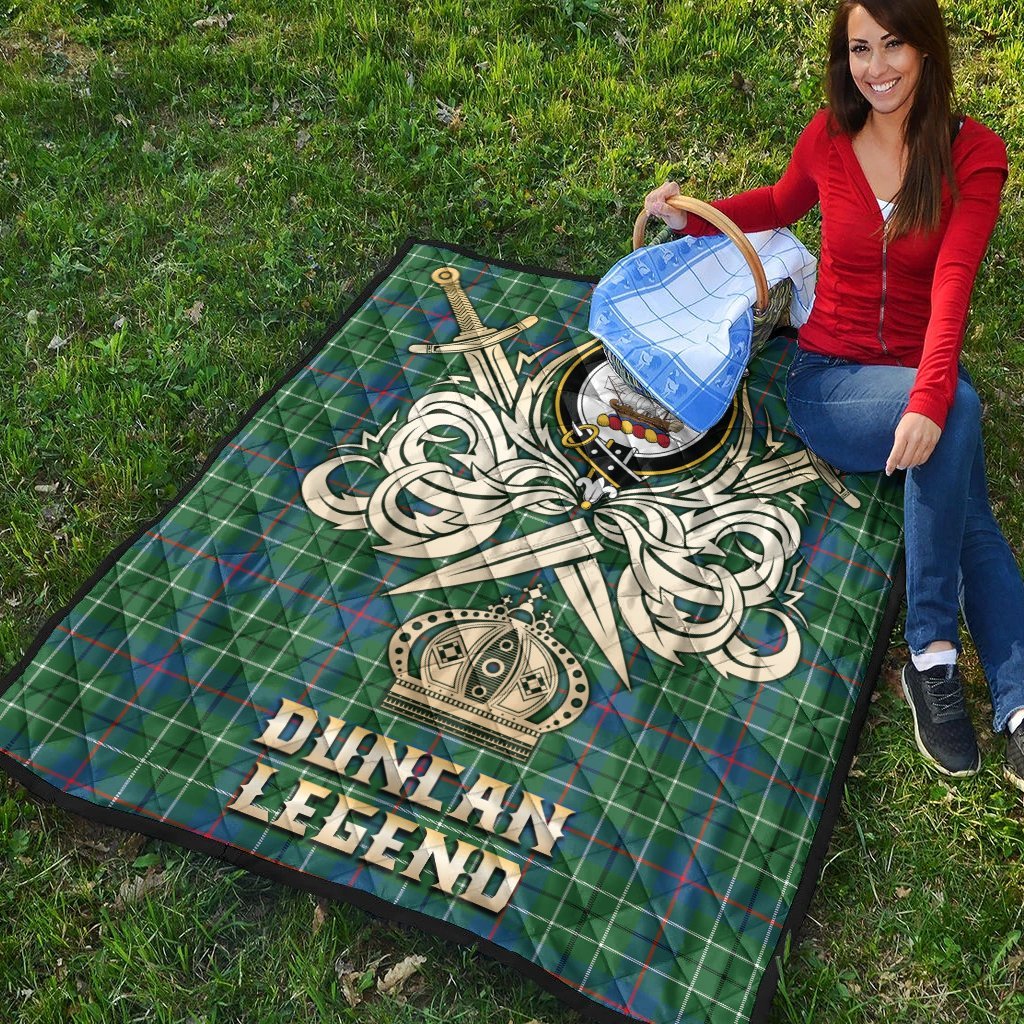 Duncan Ancient Tartan Crest Legend Gold Royal Premium Quilt