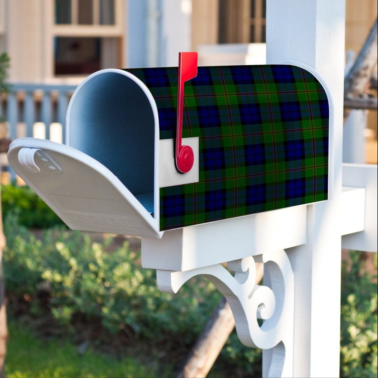 Dundas Modern Tartan Crest Mailbox