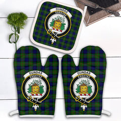 Dundas Modern Tartan Crest Oven Mitt And Pot Holder (2 Oven Mitts + 1 Pot Holder)