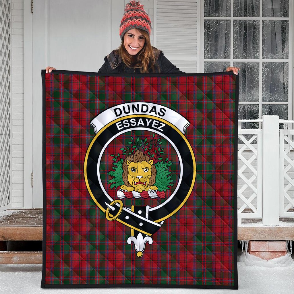 Dundas Red Tartan Crest Quilt