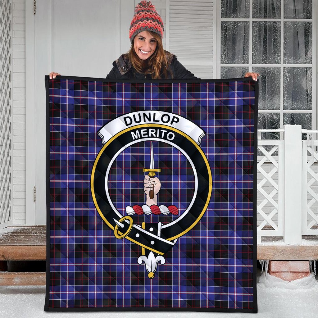 Dunlop Modern Tartan Crest Quilt