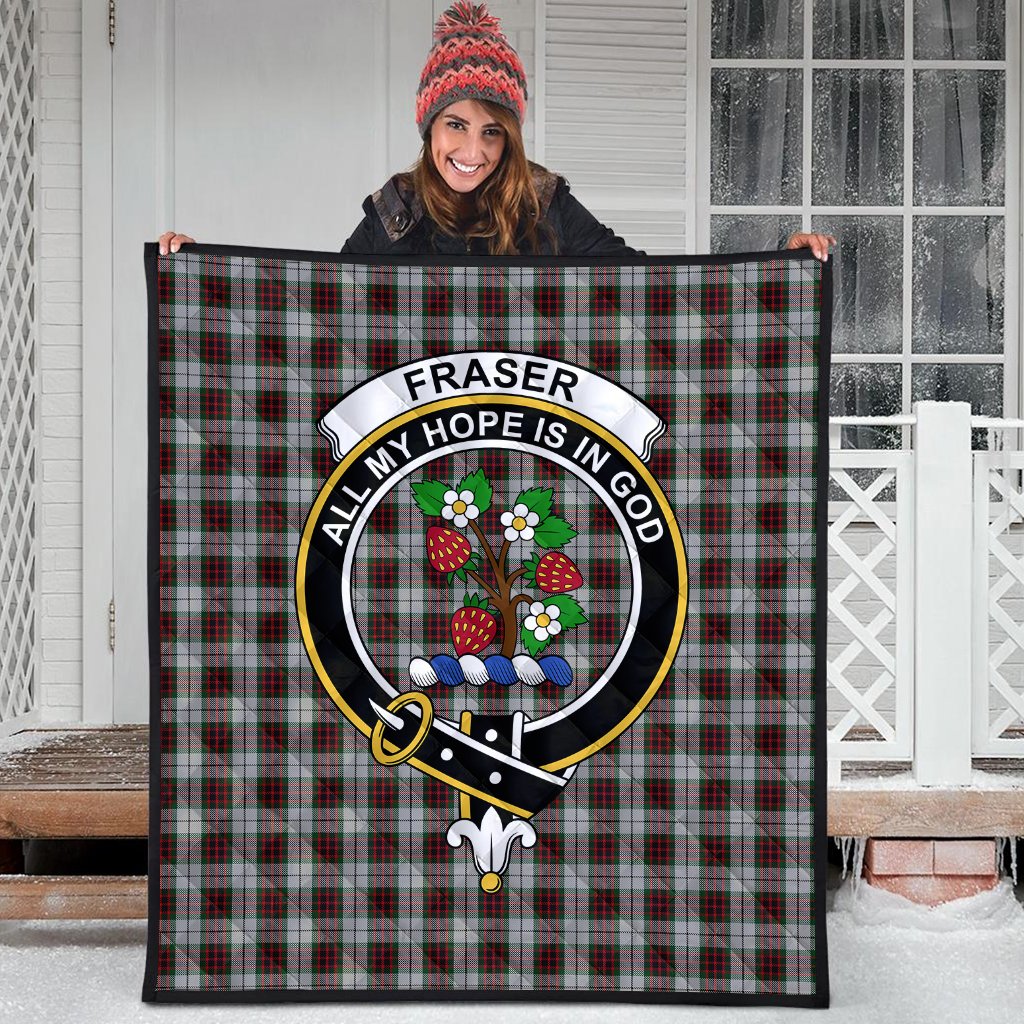 Fraser Dress Tartan Crest Quilt