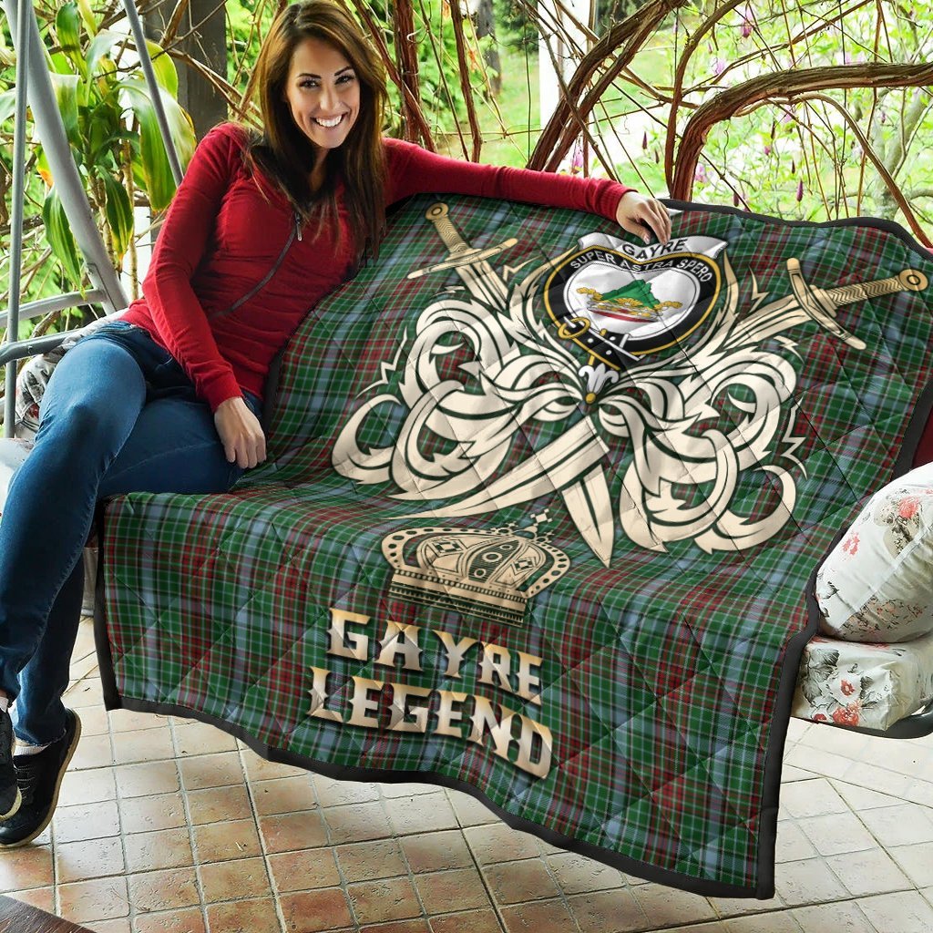 Gayre Tartan Crest Legend Gold Royal Premium Quilt
