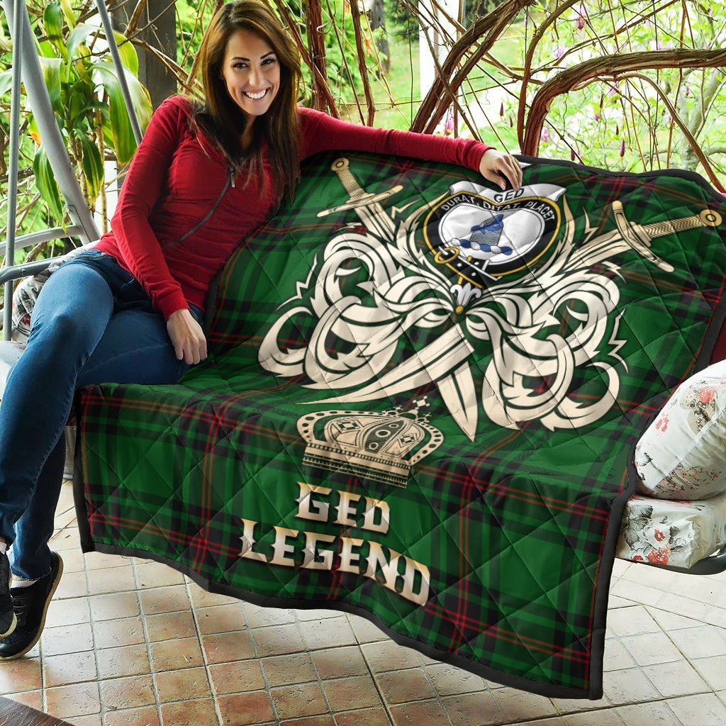 Ged Tartan Crest Legend Gold Royal Premium Quilt