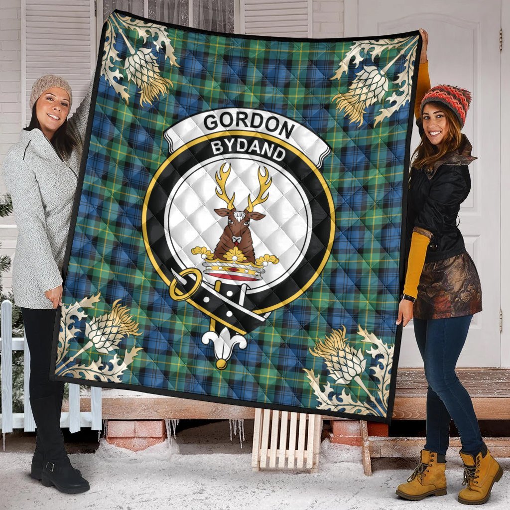 Gordon Ancient Tartan Crest Premium Quilt - Gold Thistle Style