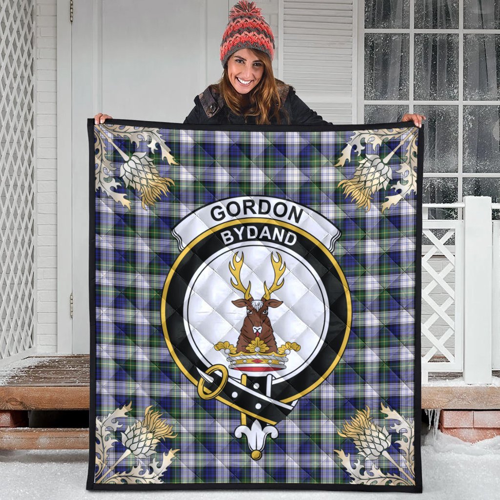 Gordon Dress Modern Tartan Crest Premium Quilt - Gold Thistle Style