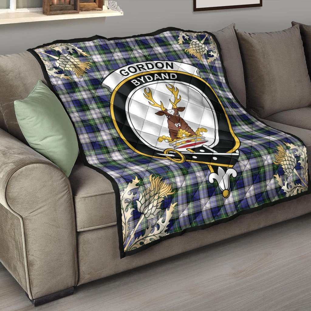 Gordon Dress Modern Tartan Crest Premium Quilt - Gold Thistle Style
