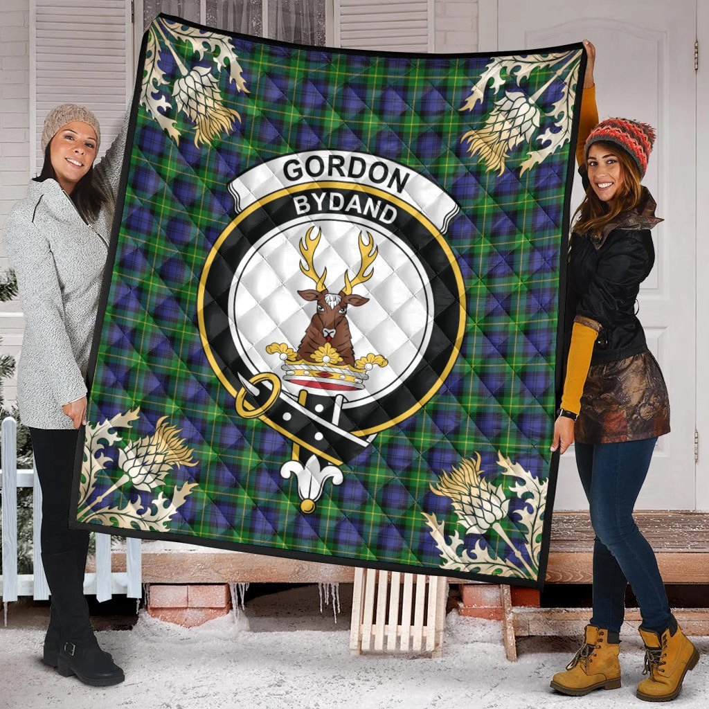 Gordon Modern Tartan Crest Premium Quilt - Gold Thistle Style