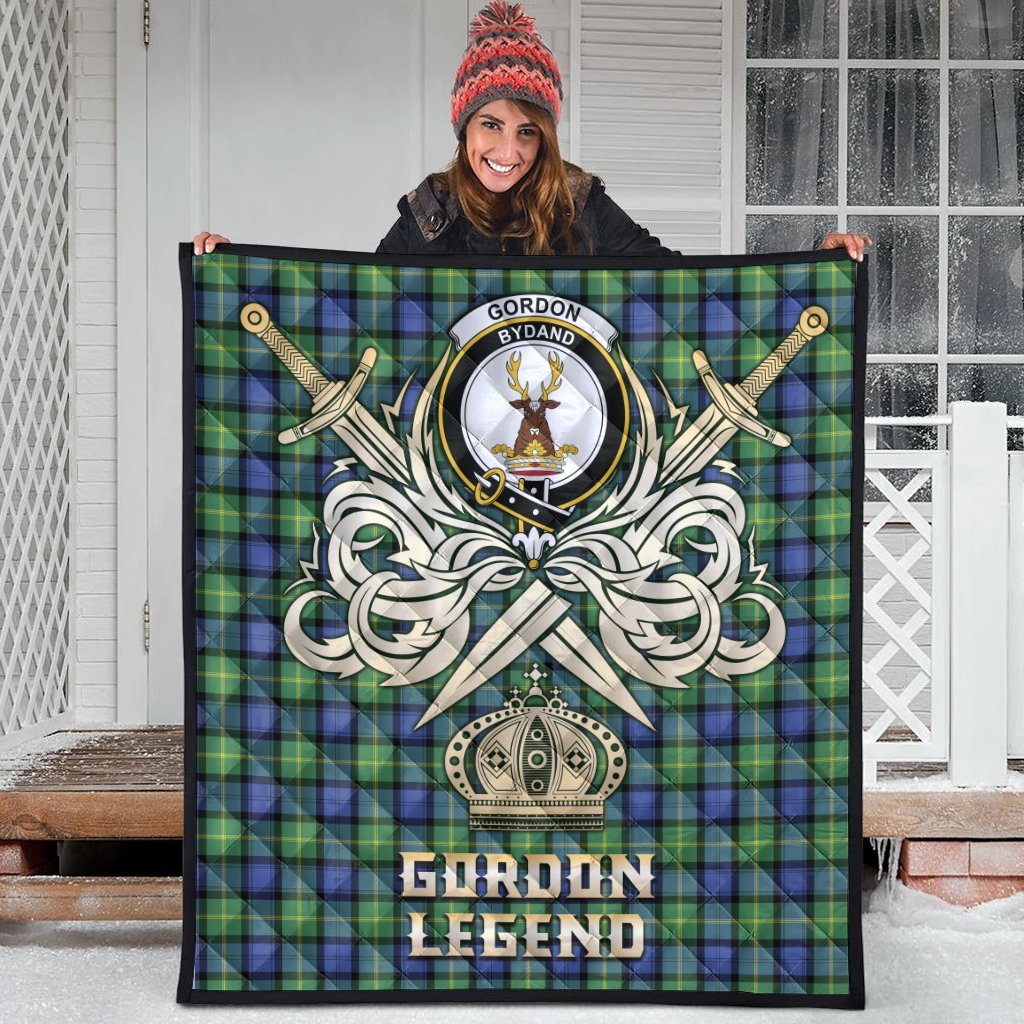Gordon Old Ancient Tartan Crest Legend Gold Royal Premium Quilt