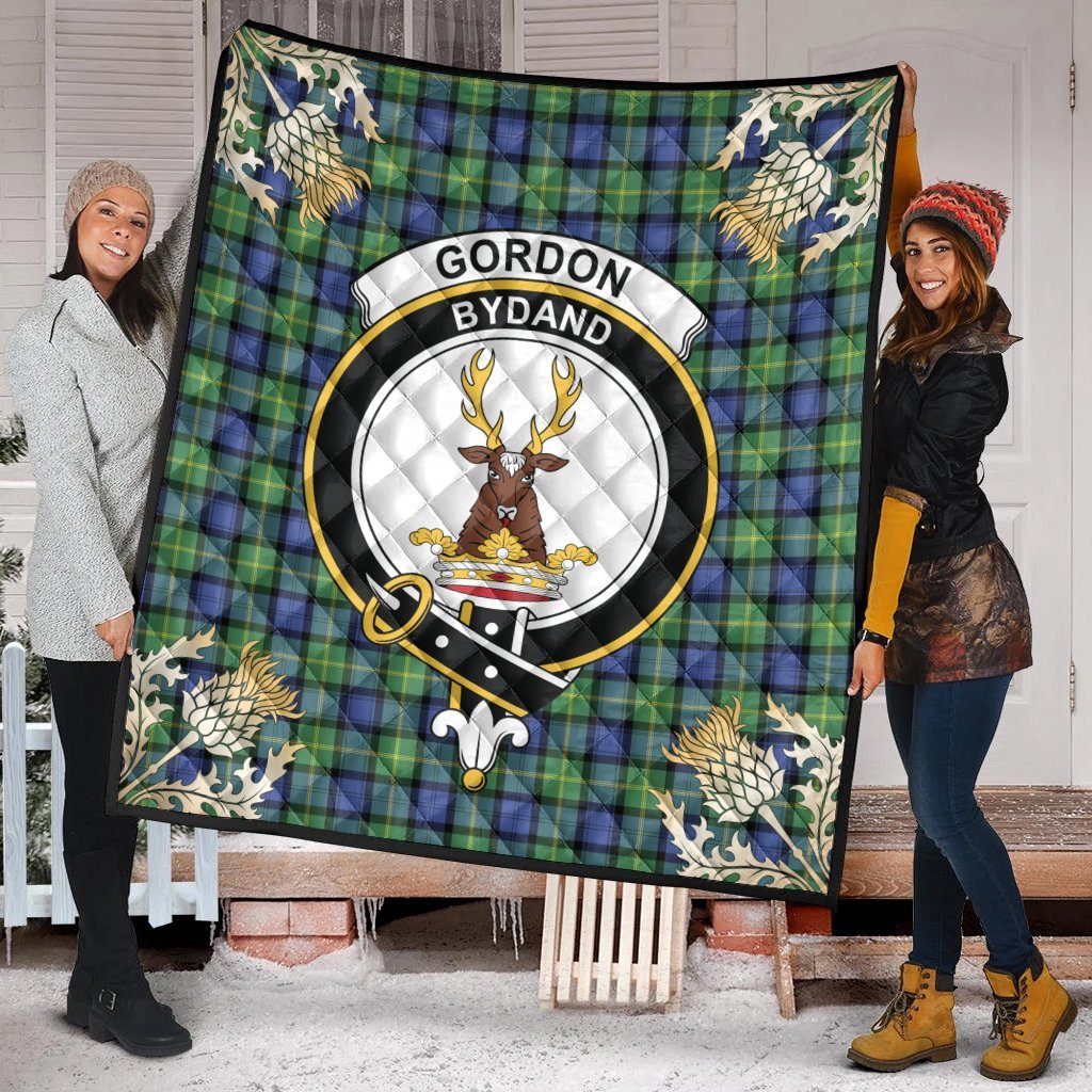 Gordon Old Ancient Tartan Crest Premium Quilt - Gold Thistle Style