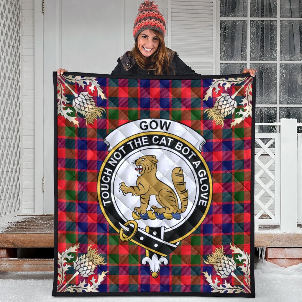 Gow of McGouan Tartan Crest Premium Quilt - Gold Thistle Style